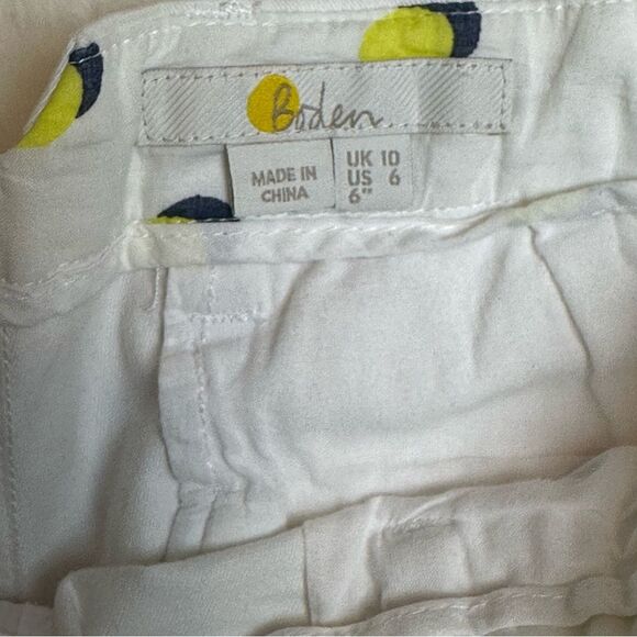 Boden Chino white Shorts - Size 6 - Inseam 5.5” - EUC - Picture 3 of 5